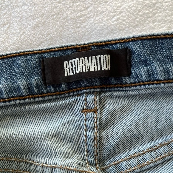 Reformation High & Skinny Distressed Jeans in Rhine - Picture 2 of 7